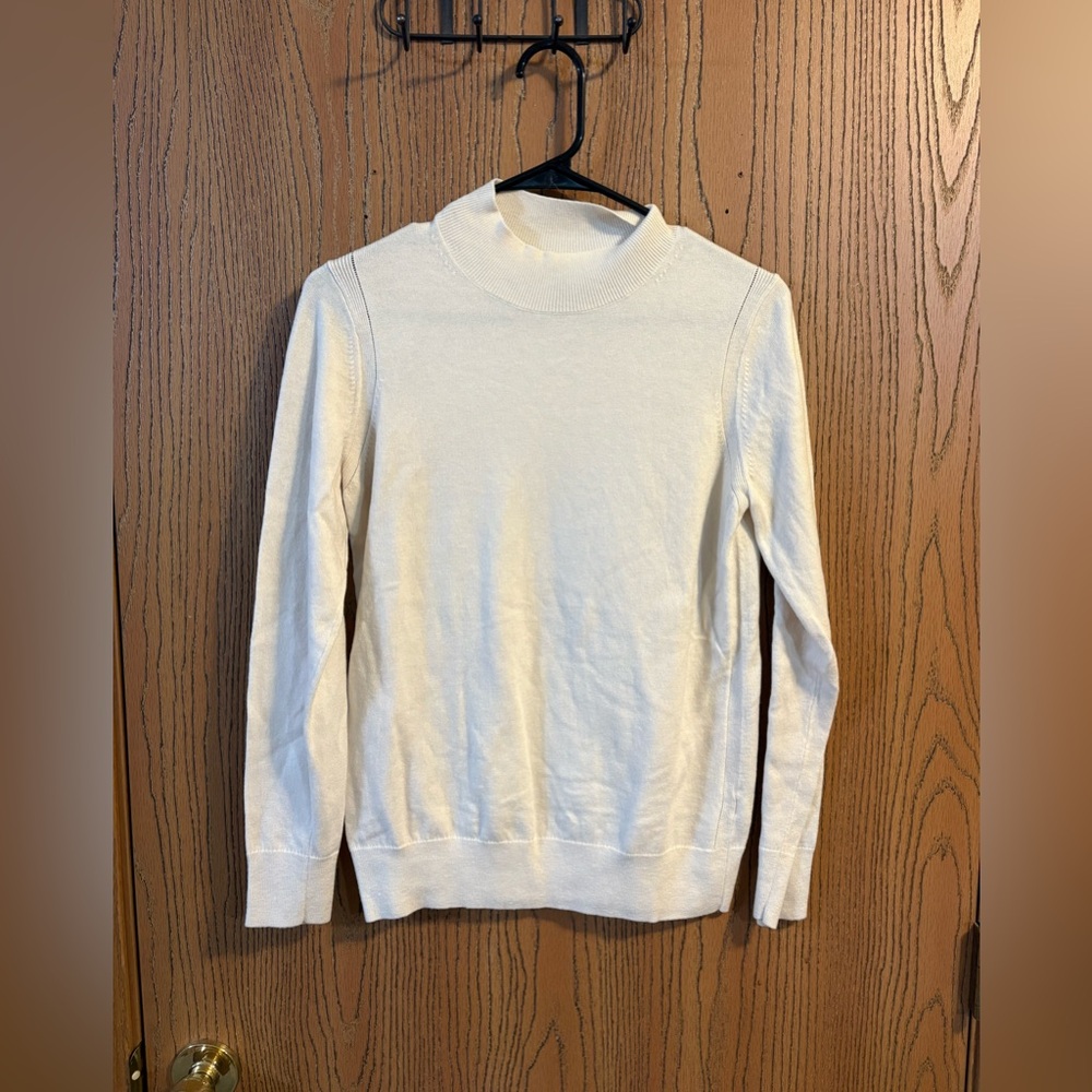 Banana Republic Cream Turtleneck